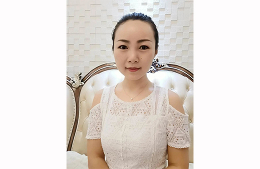 “世”在人為 | 世友地板新疆烏魯木齊經(jīng)銷商張寶月：服務(wù)快一步，業(yè)績上一層